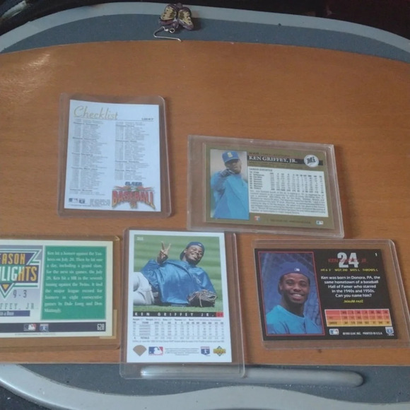 Ken Griffey Jr BB Cards - Picture 2 of 2